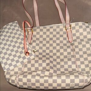 Cream Checkered Tote Bag with Pink Trim